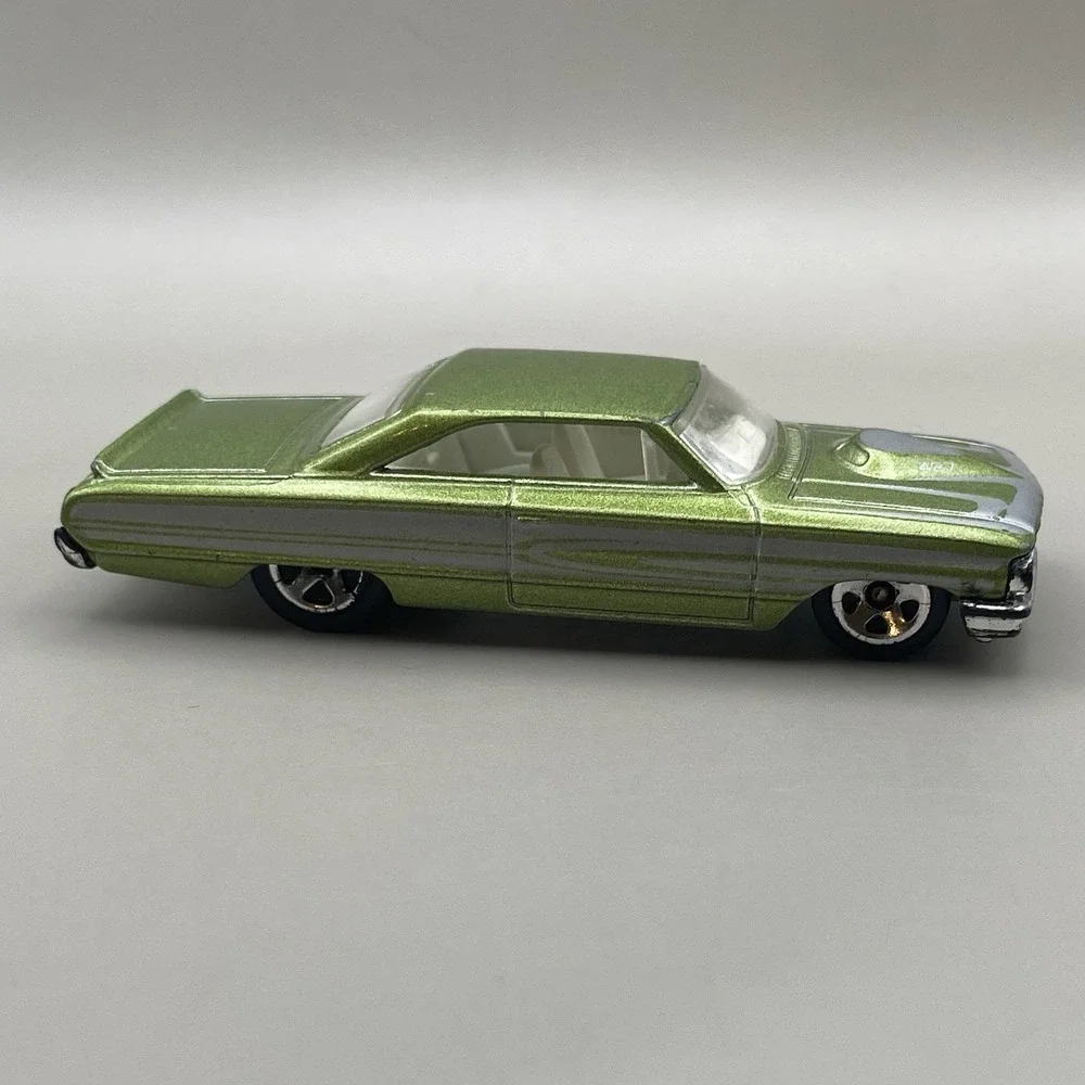 Hot Wheels Diecast Ford Custom '64 Galaxie‎ Metallic Green Malaysia